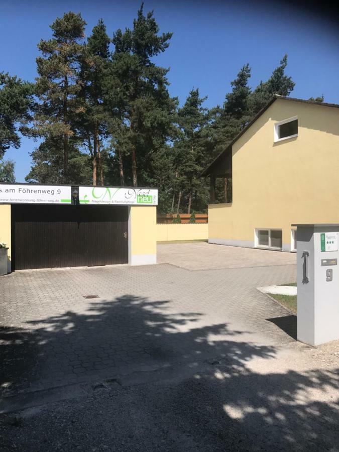 Ferienwohnung Foehrenweg Ноймаркт  Экстерьер фото